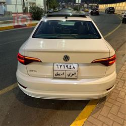 ڤۆڵکسواگن جێتا
